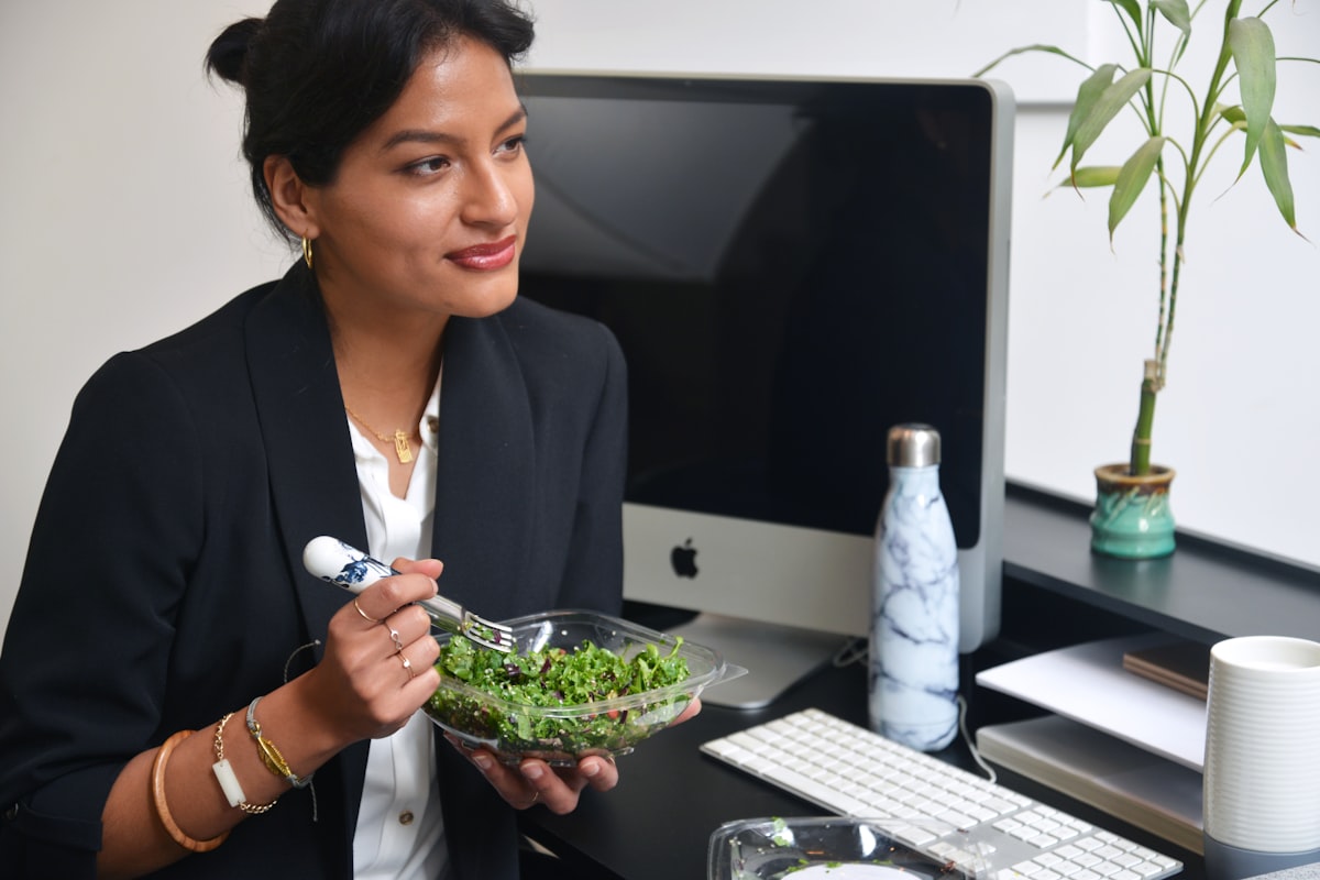 Practical meal preparation techniques for busy schedules