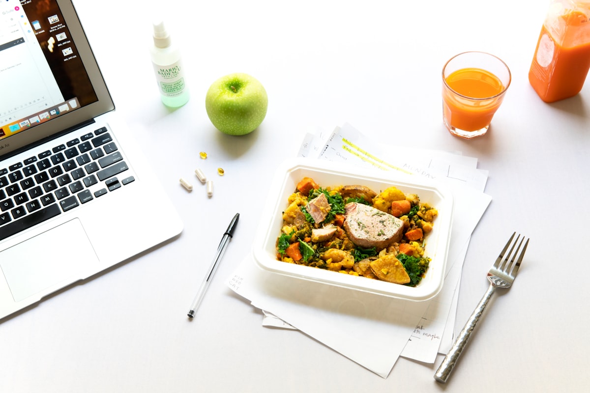 Dietary fiber sources and digestive health benefits